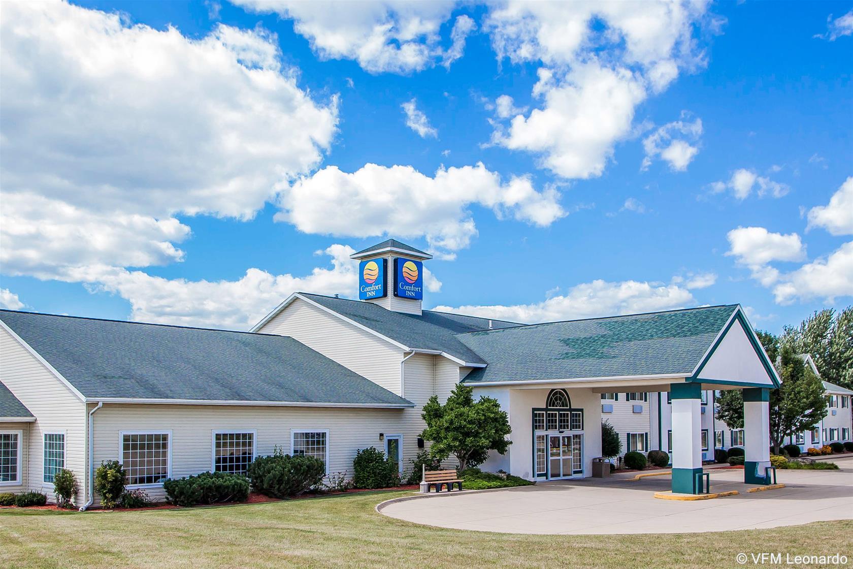 Comfort Inn Dyersville Near The Field Of Dreams Екстериор снимка